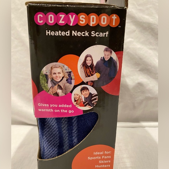 CozySpot Unisex Heated Scarf. Soft Fleece in Attractive Blue Grey White Plaid. - Picture 6 of 11